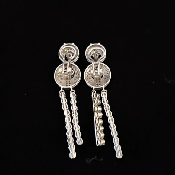 Elegant white gold diamond Dangle Earrings - Picture 2 of 7